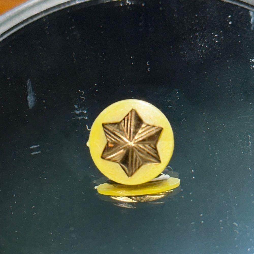 Vintage Small Brass Girl‎ Scout Star Service Pin Gold Tone with Yellow Back